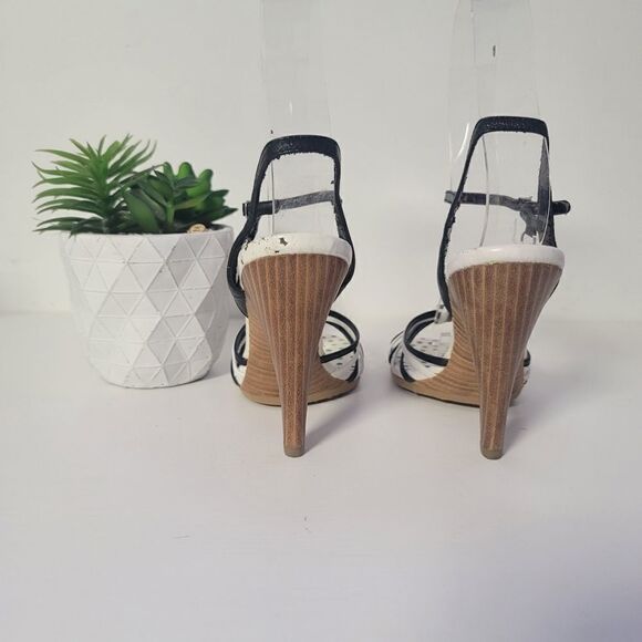 🖤 Betseyville by Betsey johnson strappy white and black heels - Picture 14 of 16